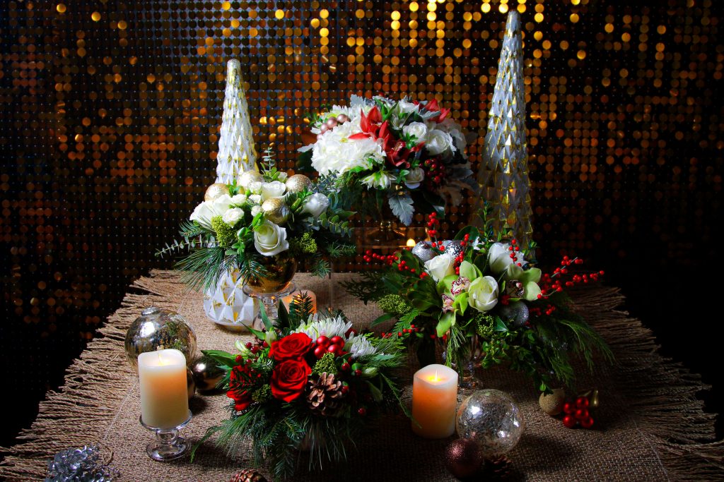 Luxury Floral Arrangements to Decorate Your Home for the Holidays